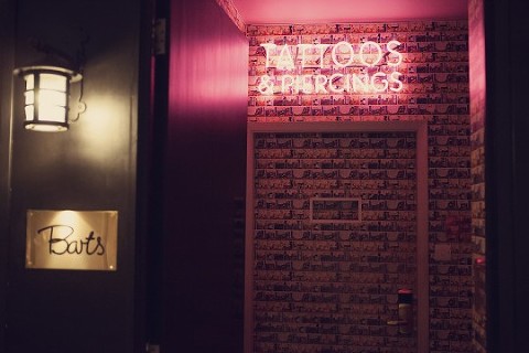 london wedding photographer barts chelsea cloisters lovestruckphoto