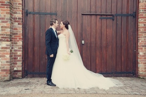 vintage barn wedding, tithe barn wedding, vintage wedding photography