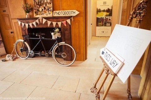 moggerhanger park wedding, country house wedding, quirky wedding photography