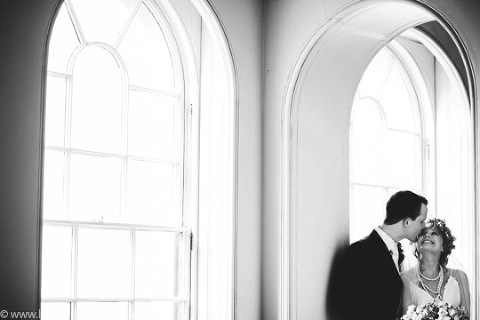 quirky wedding portraits, quirky wedding photography, moggerhanger park wedding