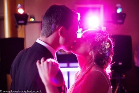 moggerhanger park wedding, moggernanger country house wedding, quirky wedding portraits