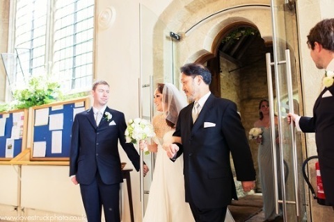 oxfordshire wedding photography, cotswold wedding photography, Charlbury wedding ceremony