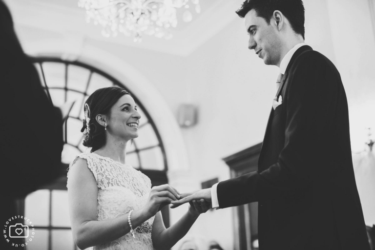 London Kensington & Chelsea Wedding Ceremony, Kensington And Chelsea Registry Office Wedding