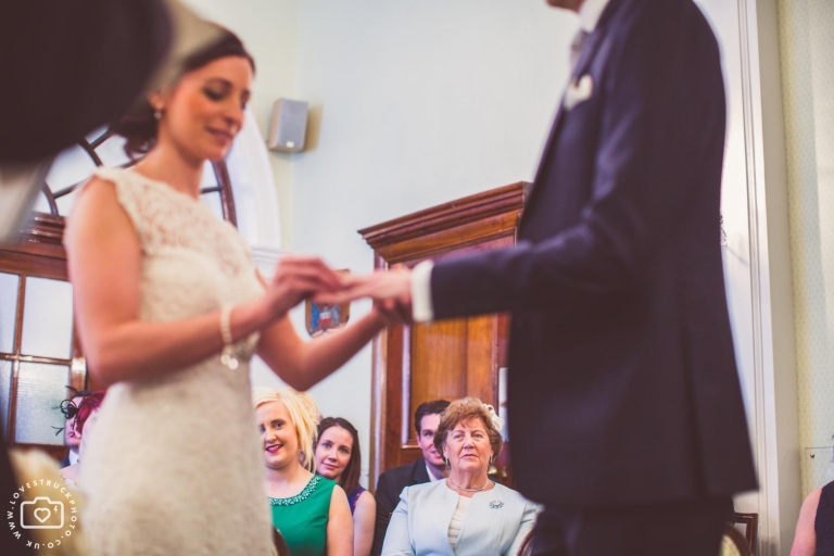 London Kensington & Chelsea Wedding Ceremony, Kensington And Chelsea Registry Office Wedding