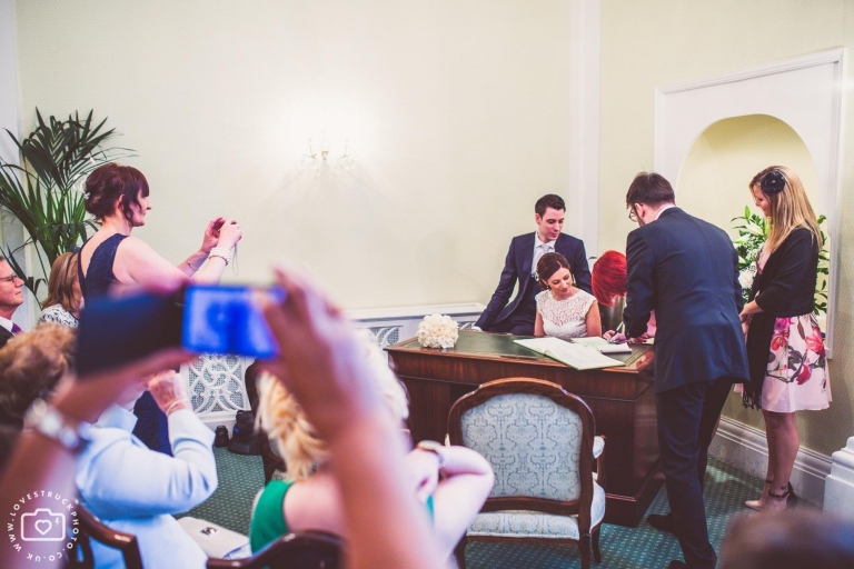 London Kensington & Chelsea Wedding Ceremony, Kensington And Chelsea Registry Office Wedding