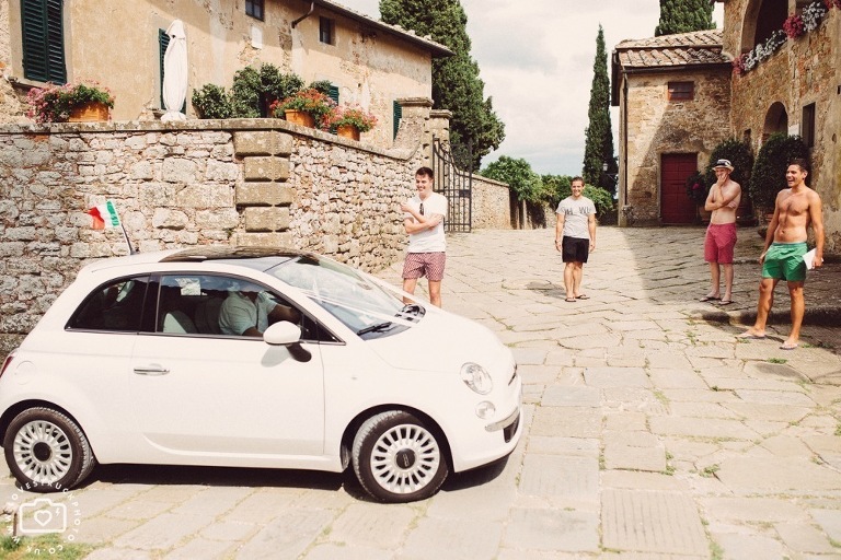 Bridal preparations in Castello Di Gargonza, Arezzo
