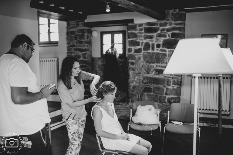 Bridal preparations in Castello Di Gargonza, Arezzo