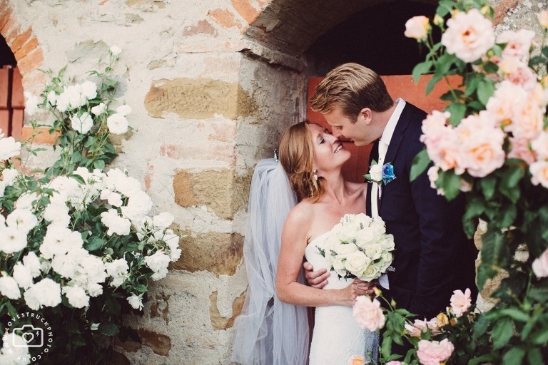 tuscany wedding photographer, castello di gargonza wedding