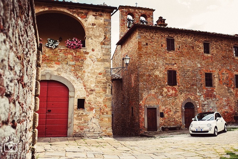 Tuscany Wedding Photographer, castello di gargonza wedding, Arezzo wedding photographer