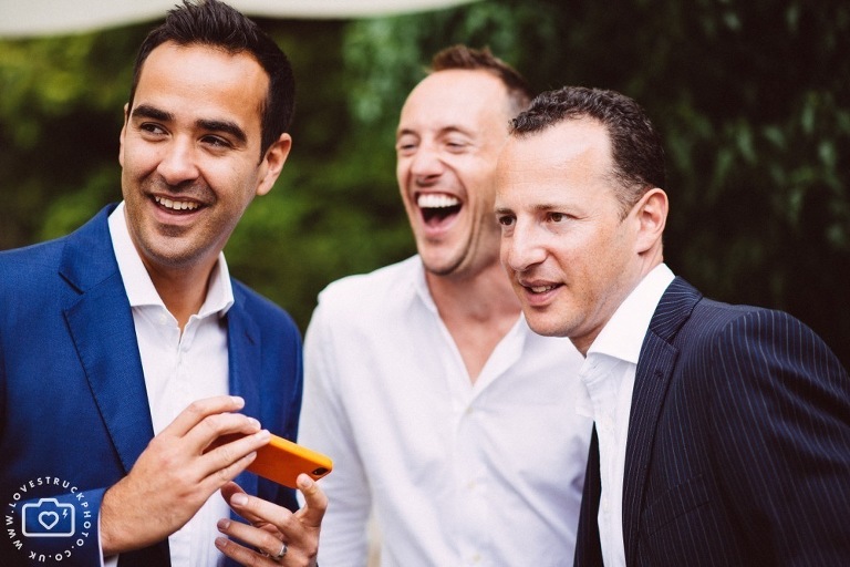 funny groomsmen photos, fun wedding photography