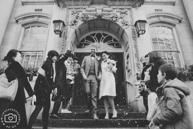 fun wedding photography london, quirky wedding in Kensington registry office