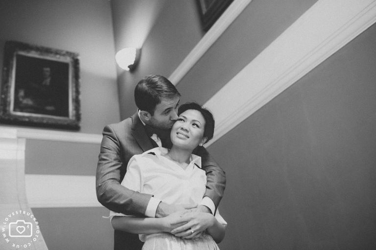 fun wedding photography london, quirky wedding in Kensington
