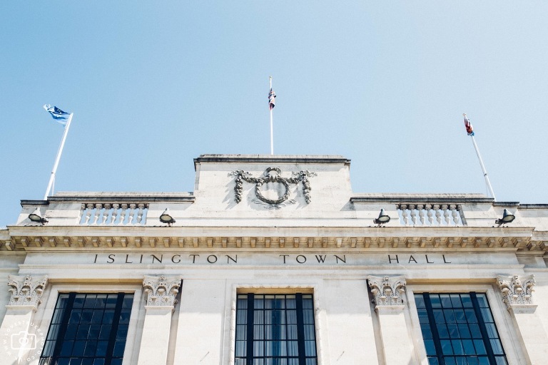Modern London Wedding, Islington town hall wedding, quirky wedding photography