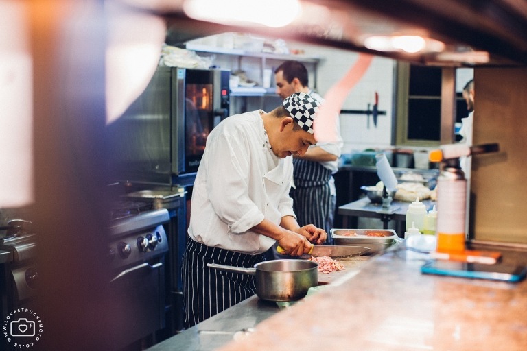 london pub wedding, islington wedding photographer
