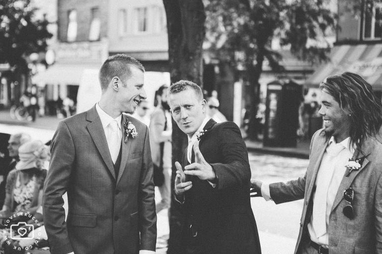 Islington Town Hall Wedding, Rock N Roll Wedding, tattoed bride photos, alternative wedding