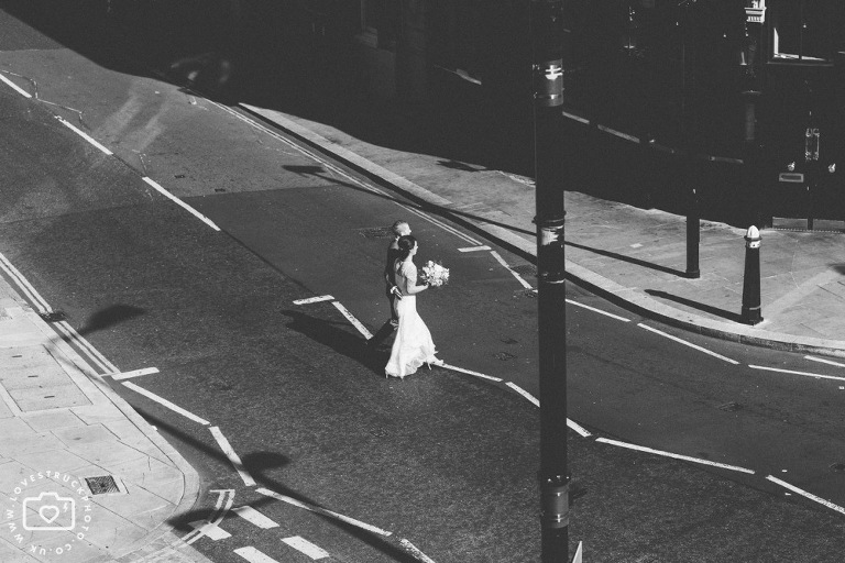 The Brewery Alternative Wedding, quirky wedding montcalm hotel london, alternative wedding couple, tattooed bride photos, wedding photoshoot barbican london