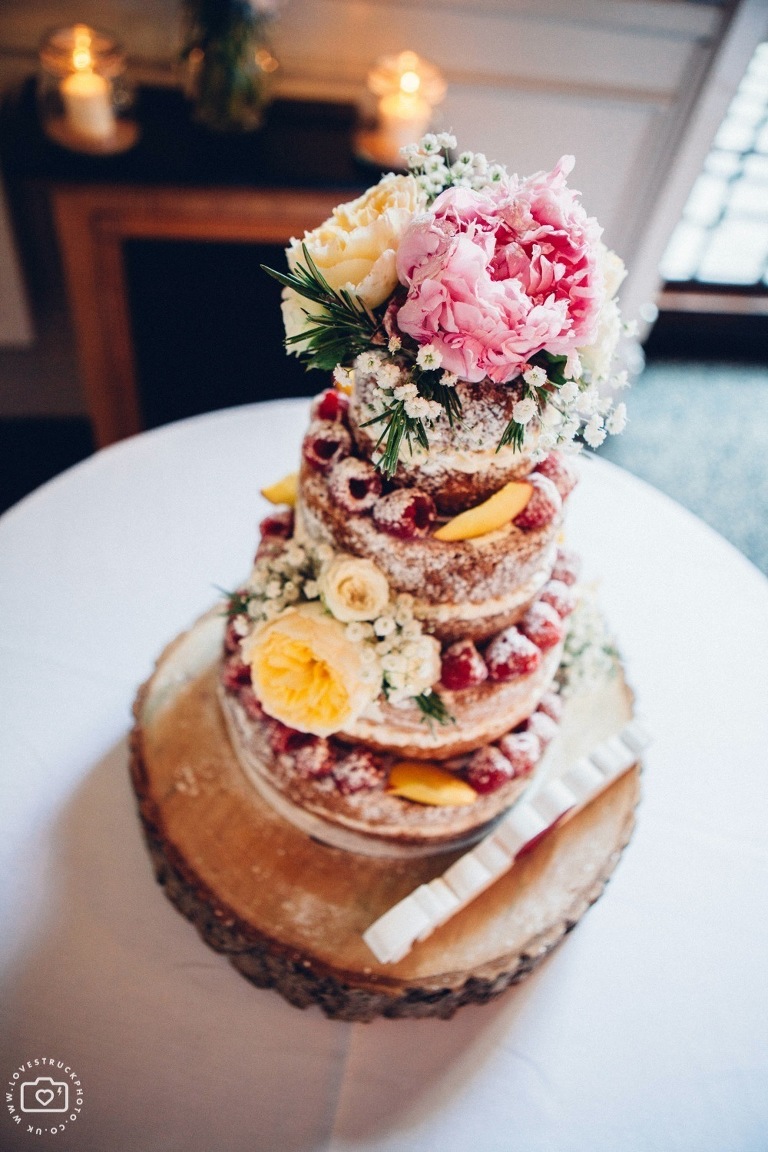 The Brewery Alternative Wedding, quirky wedding montcalm hotel london, alternative wedding couple, tattooed bride photos, barbican london wedding