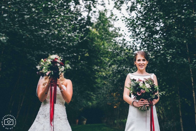 barn wedding cotswolds, cripps barn wedding, same sex wedding photographs