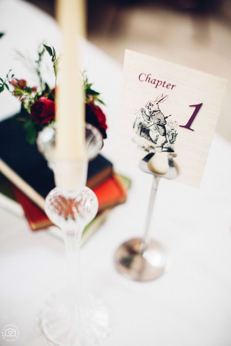cripps barn wedding venue, cotswolds wedding photographer, rustic barn wedding cotswolds