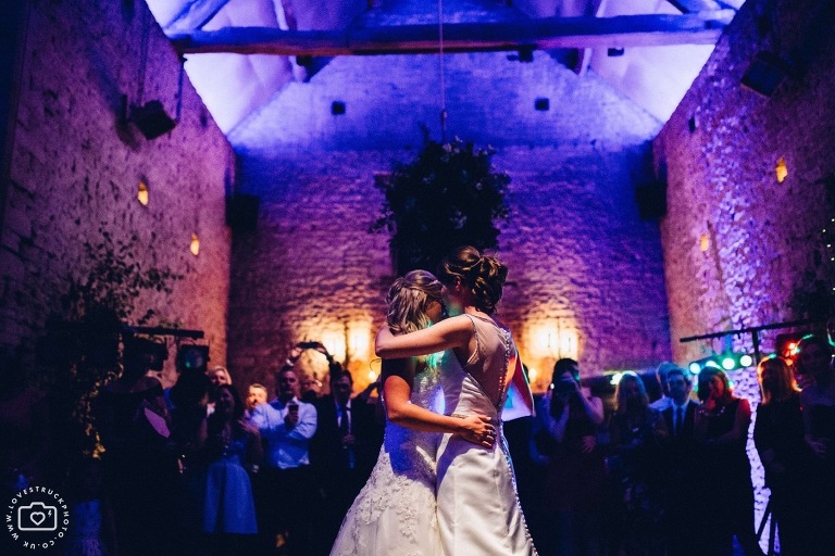 cripps barn dancing, wedding first dance, fun wedding photography