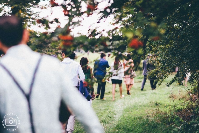 Outdoor tree wedding in london, regents park wedding, quirky london wedding