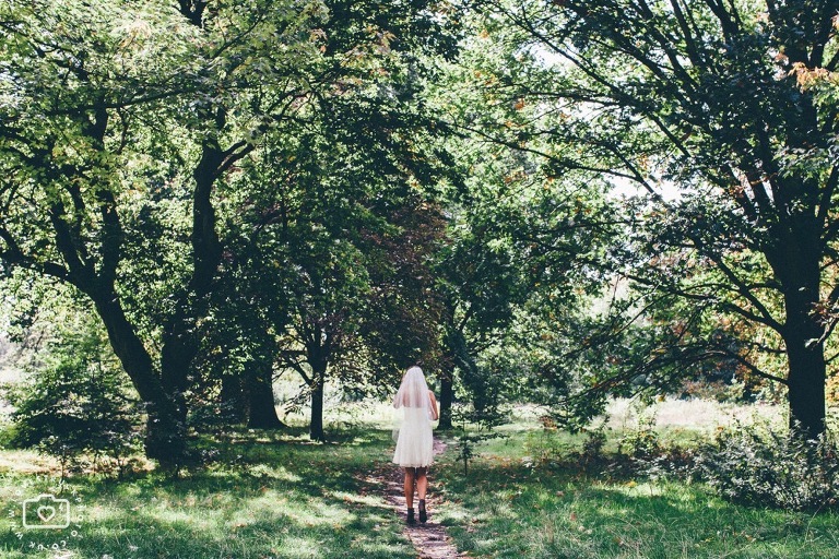quirky outdoor london wedding, regents park wedding ceremony