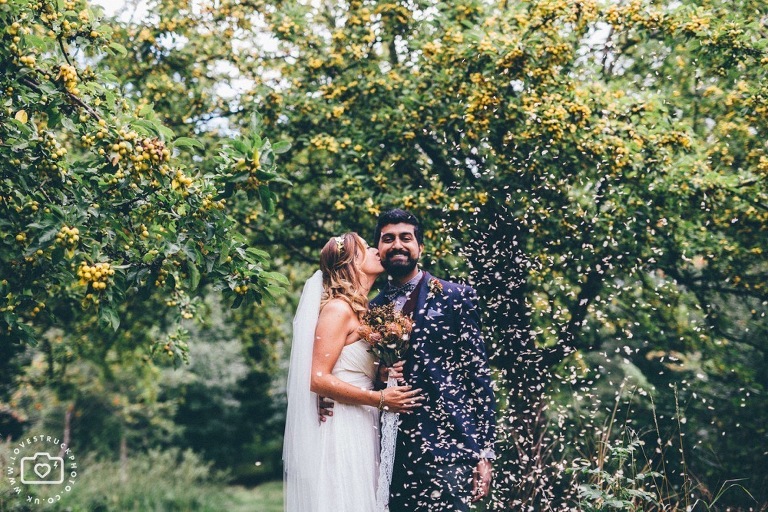 london regents park wedding photos, bride and groom shoot in Regents Park