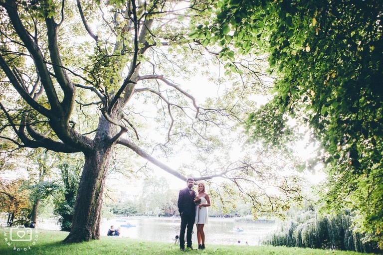 quirky wedding photoshoot in Regents Park London