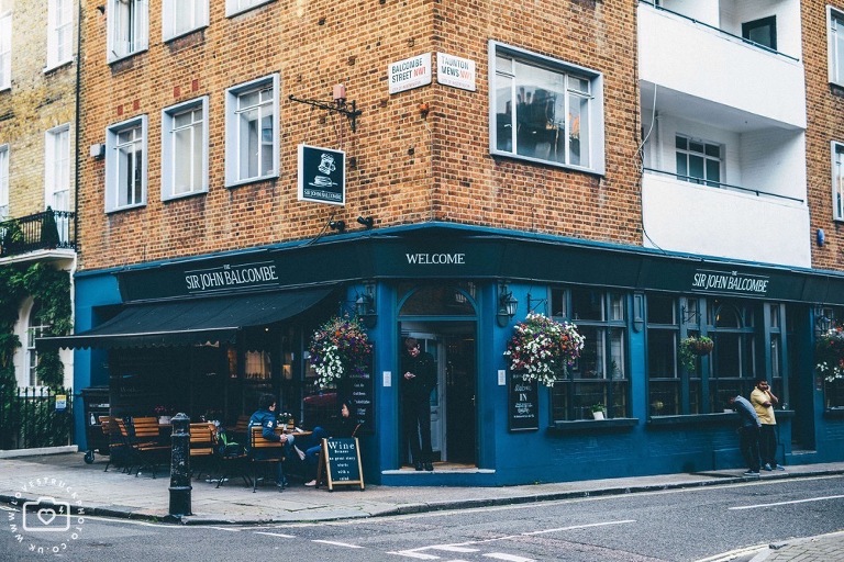 london pub wedding near Regents Park, quirky wedding pub venue