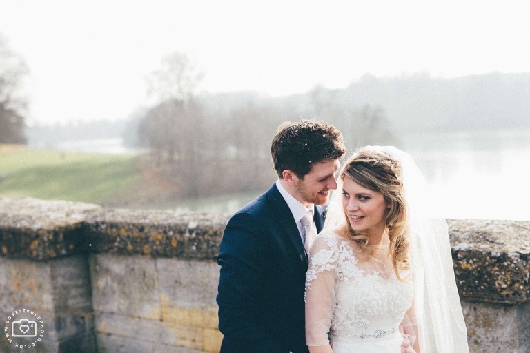 blenheim palace wedding photography, quicky wedding couple photoshoot, oxfordshire wedding portrait shoot, dreamy wedding portraits