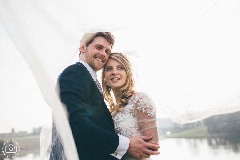 blenheim palace wedding photography, quicky wedding couple photoshoot, oxfordshire wedding portrait shoot, dreamy wedding portraits