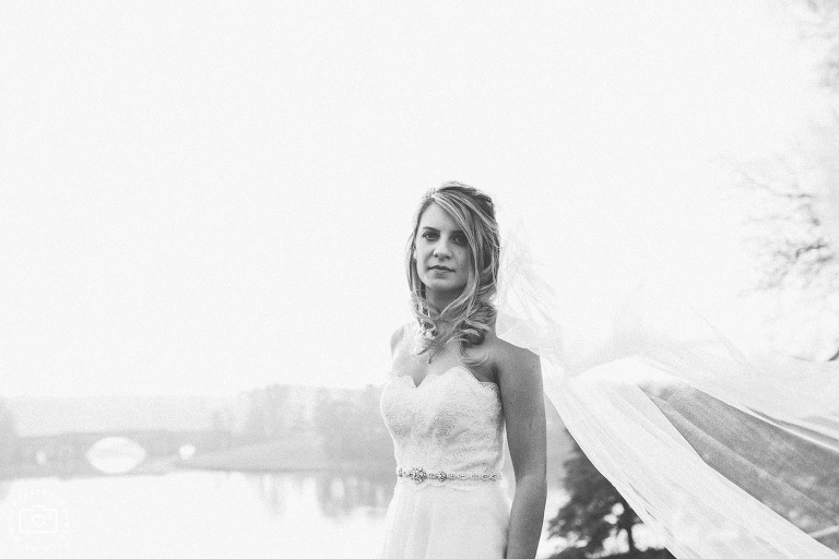 blenheim palace wedding photography, quicky wedding couple photoshoot, oxfordshire wedding portrait shoot, dreamy wedding portraits