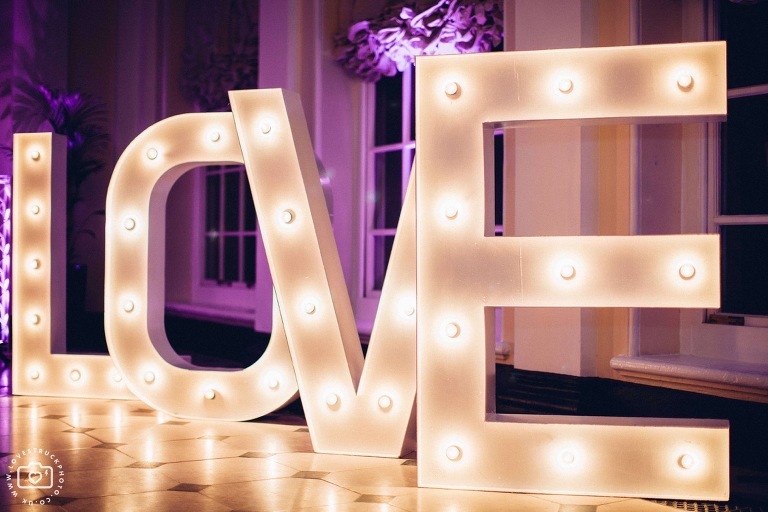 blenheim palace wedding, oxfordshire traditional wedding, english palace wedding, english countryside wedding, the orangery wedding, first dance